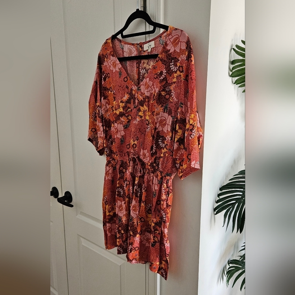 Ivy Floral V-Neck Romper - Picture 3 of 5